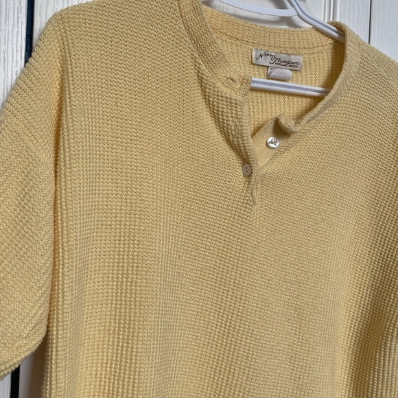 vintage yellow t-shirt - Picture 3 of 4